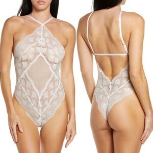 Suzy Black NEW Ashley Lace & Mesh Bodysuit in Ivory Size Large